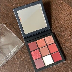Huda beauty mauve obsessions (never used!)